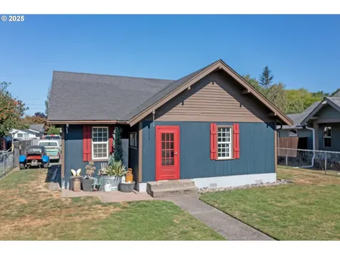 627 15th Avenue Longview WA 98632