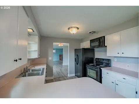 491 Cleveland Street Lebanon OR 97355
