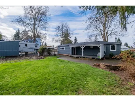 491 Cleveland Street Lebanon OR 97355