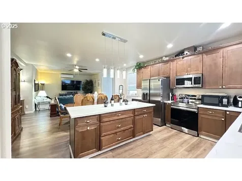 90 Hoyt Avenue Eugene OR 97404