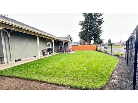 90 Hoyt Avenue Eugene OR 97404