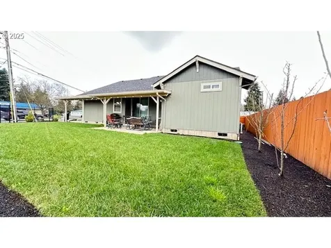 90 Hoyt Avenue Eugene OR 97404