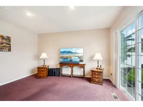 1562 Floral Court Longview WA 98632