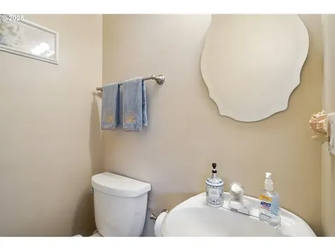 1562 Floral Court Longview WA 98632
