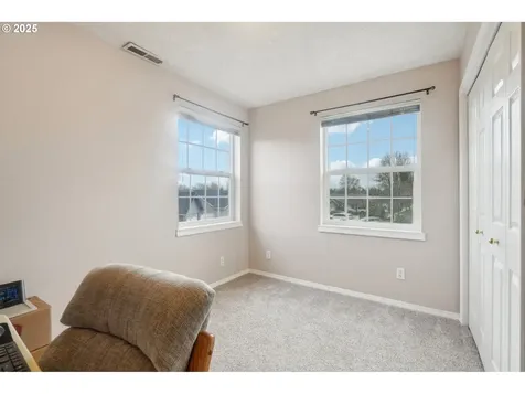 1562 Floral Court Longview WA 98632