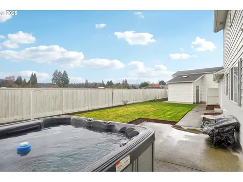 1562 Floral Court Longview WA 98632