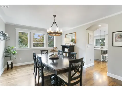 4300 Orchard Way Lake Oswego OR 97035