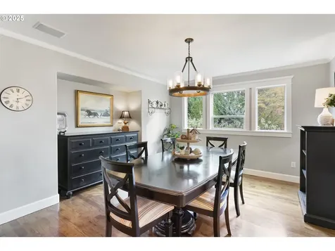 4300 Orchard Way Lake Oswego OR 97035