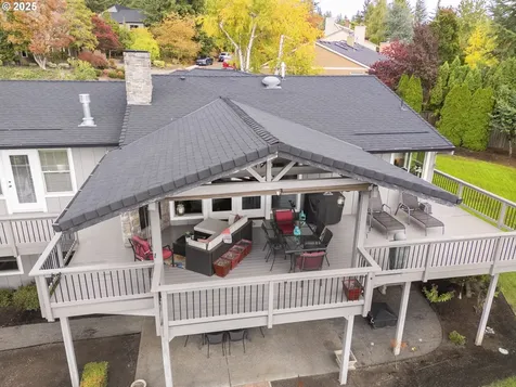 4300 Orchard Way Lake Oswego OR 97035