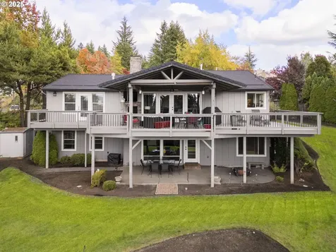 4300 Orchard Way Lake Oswego OR 97035
