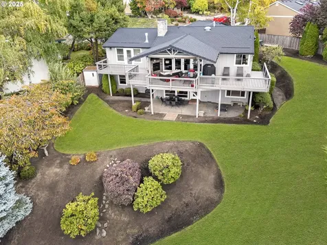 4300 Orchard Way Lake Oswego OR 97035