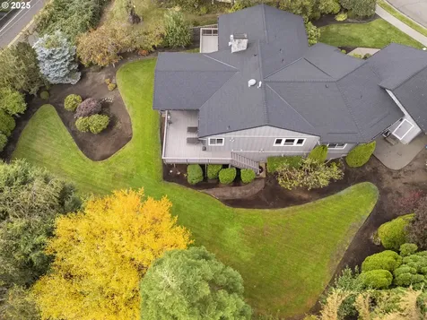 4300 Orchard Way Lake Oswego OR 97035