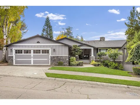 4300 Orchard Way Lake Oswego OR 97035