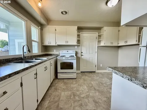 540 20th Avenue Longview WA 98632