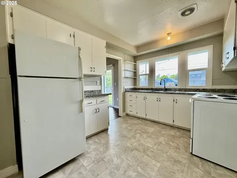 540 20th Avenue Longview WA 98632