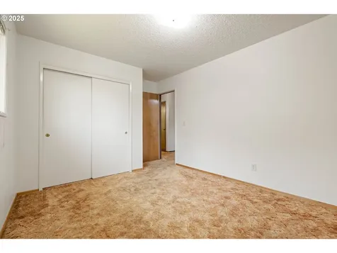 851 SE 137th Avenue Portland OR 97233