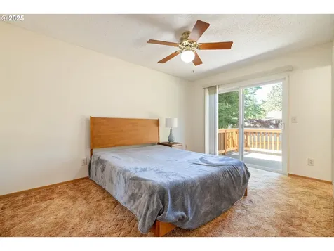 851 SE 137th Avenue Portland OR 97233