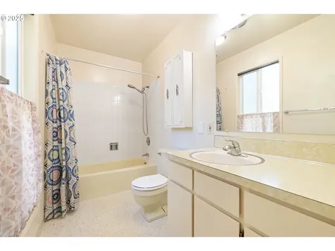 851 SE 137th Avenue Portland OR 97233