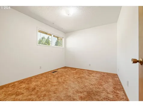 851 SE 137th Avenue Portland OR 97233