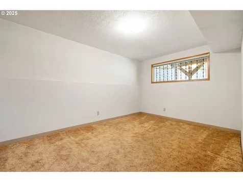 851 SE 137th Avenue Portland OR 97233