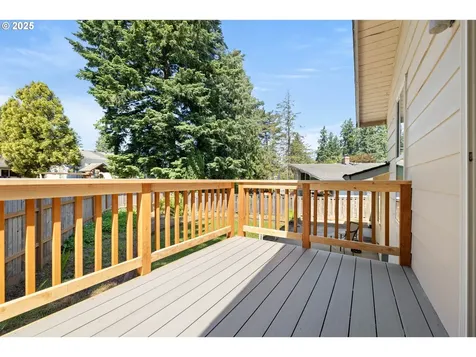 851 SE 137th Avenue Portland OR 97233