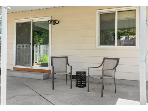851 SE 137th Avenue Portland OR 97233