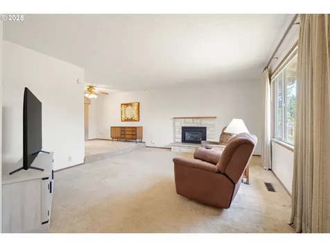 851 SE 137th Avenue Portland OR 97233