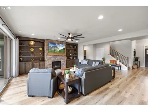 4119 SE 17th Avenue Brush Prairie WA 98606