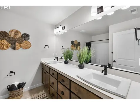 4119 SE 17th Avenue Brush Prairie WA 98606