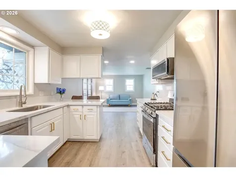 20365 SW Newcastle Place Beaverton OR 97078