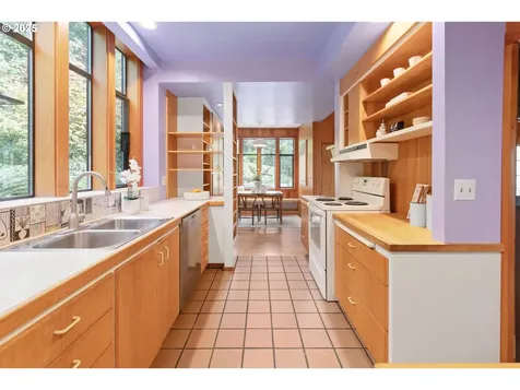 2262 Birch Lane Eugene OR 97403