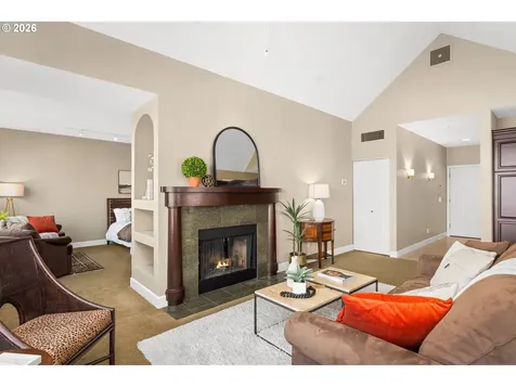 225 S Montgomery Street Portland OR 97201