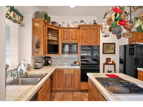 83485 Clear Lake Road Florence OR 97439