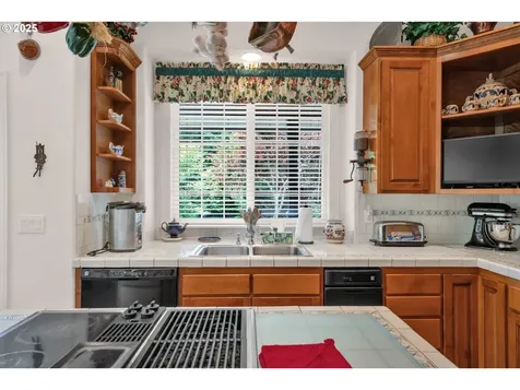 83485 Clear Lake Road Florence OR 97439