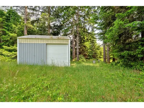 83485 Clear Lake Road Florence OR 97439