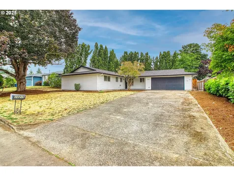 10215 NW 24th Avenue Vancouver WA 98685