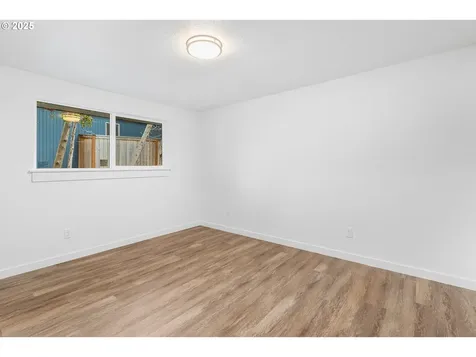10215 NW 24th Avenue Vancouver WA 98685