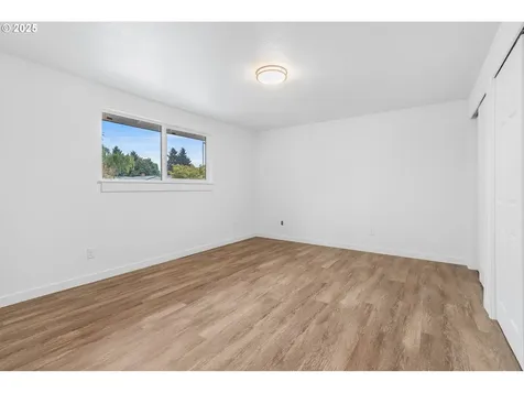 10215 NW 24th Avenue Vancouver WA 98685
