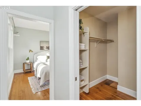 5106 N Bowdoin Street Portland OR 97203