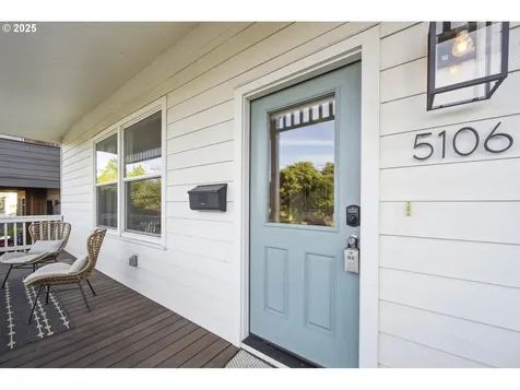 5106 N Bowdoin Street Portland OR 97203