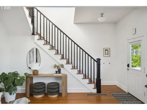 5106 N Bowdoin Street Portland OR 97203