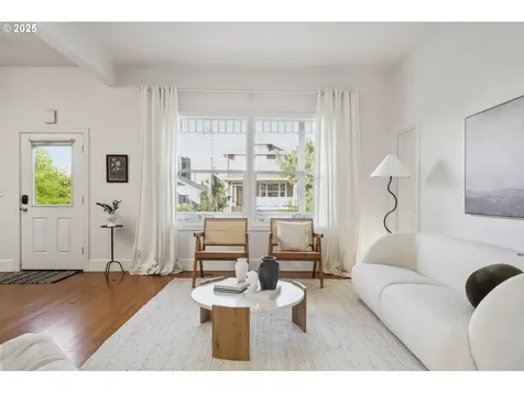 5106 N Bowdoin Street Portland OR 97203