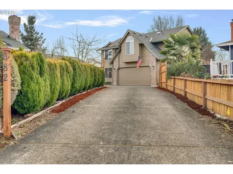 682 SE 70th Court Hillsboro OR 97123