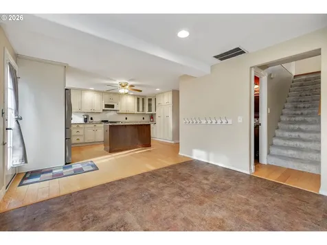 682 SE 70th Court Hillsboro OR 97123
