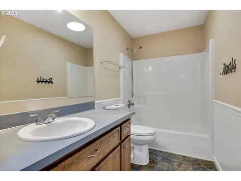 682 SE 70th Court Hillsboro OR 97123