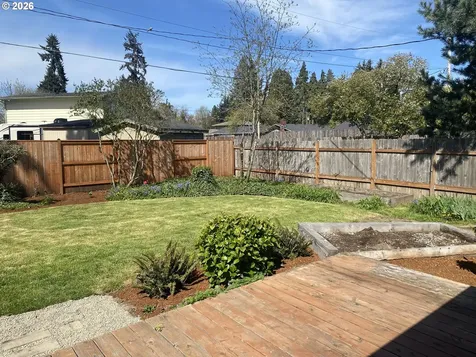 4130 Scenic Drive Eugene OR 97404