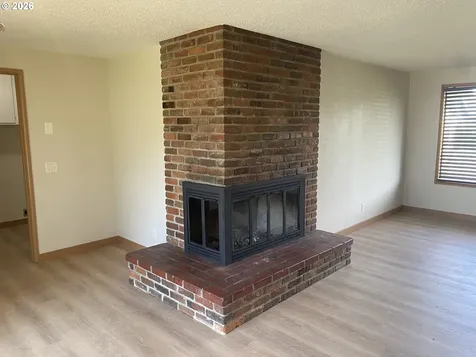 4130 Scenic Drive Eugene OR 97404