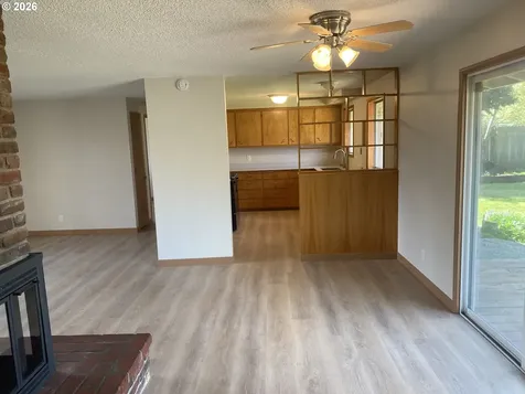 4130 Scenic Drive Eugene OR 97404