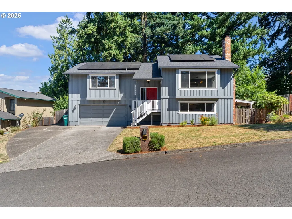 12245 SE Quietwoods Street Happy Valley OR 97086
