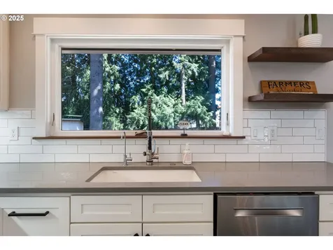 12245 SE Quietwoods Street Happy Valley OR 97086